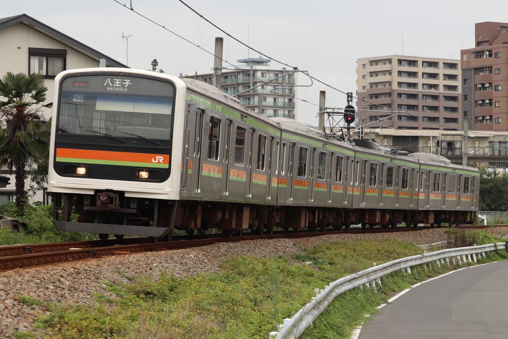 画像 武蔵野線 武蔵浦和駅 西浦和寄り 西船橋方面行き列車 橋の陰が落ちてしまう 近くの窓が開いていたら そこから撮影することも可能 画像 宇都宮線 高崎線 赤羽 浦和 蕨駅 川口寄り 下り列車 少し引いて直線構図での撮影も可能 京浜東北線の